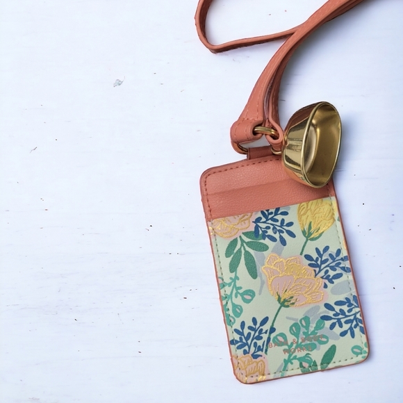 Bath and Body Works Wearable Card Case w/ Pocketbac Sanitizer Holder Gol… - Picture 2 of 5